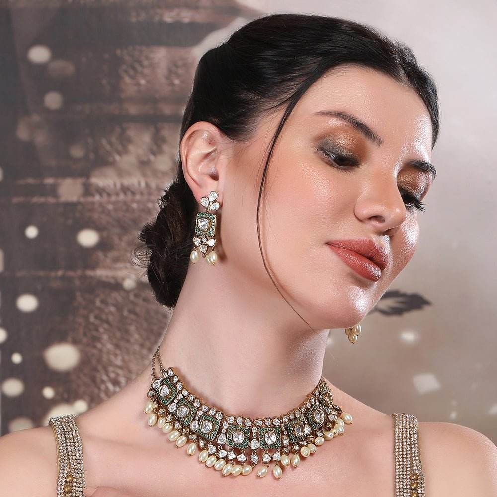 Royal Kundan Pearl Choker Necklace Set with Earrings - Auraa Trends