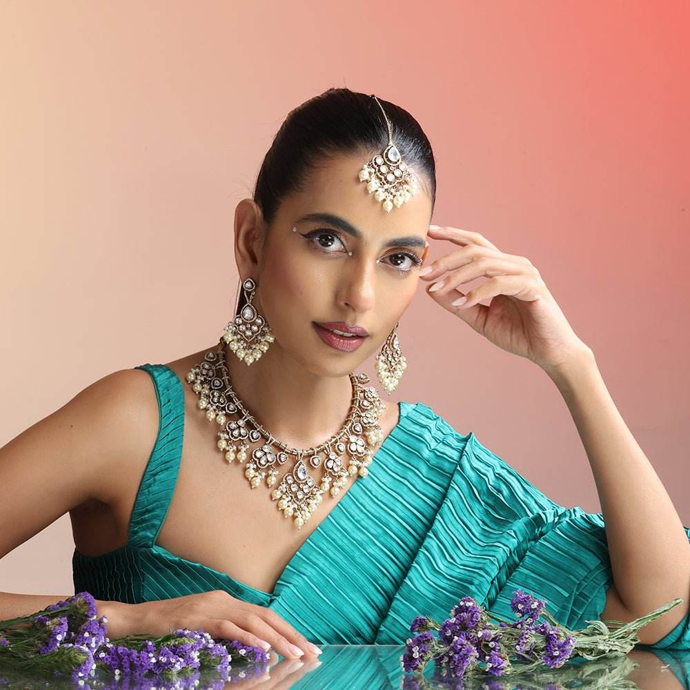 Royal Pearl Kundan Necklace Set – Traditional Elegance with Grand Chandbaali Vibes - Auraa Trends