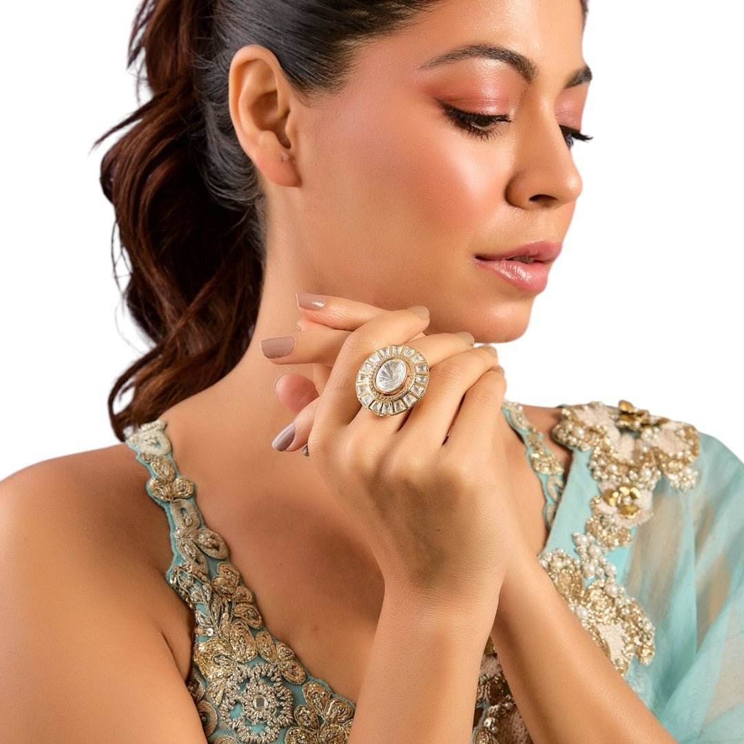 Statement Kundan Cocktail Ring with Diamond-Cut Detailing - Auraa Trends