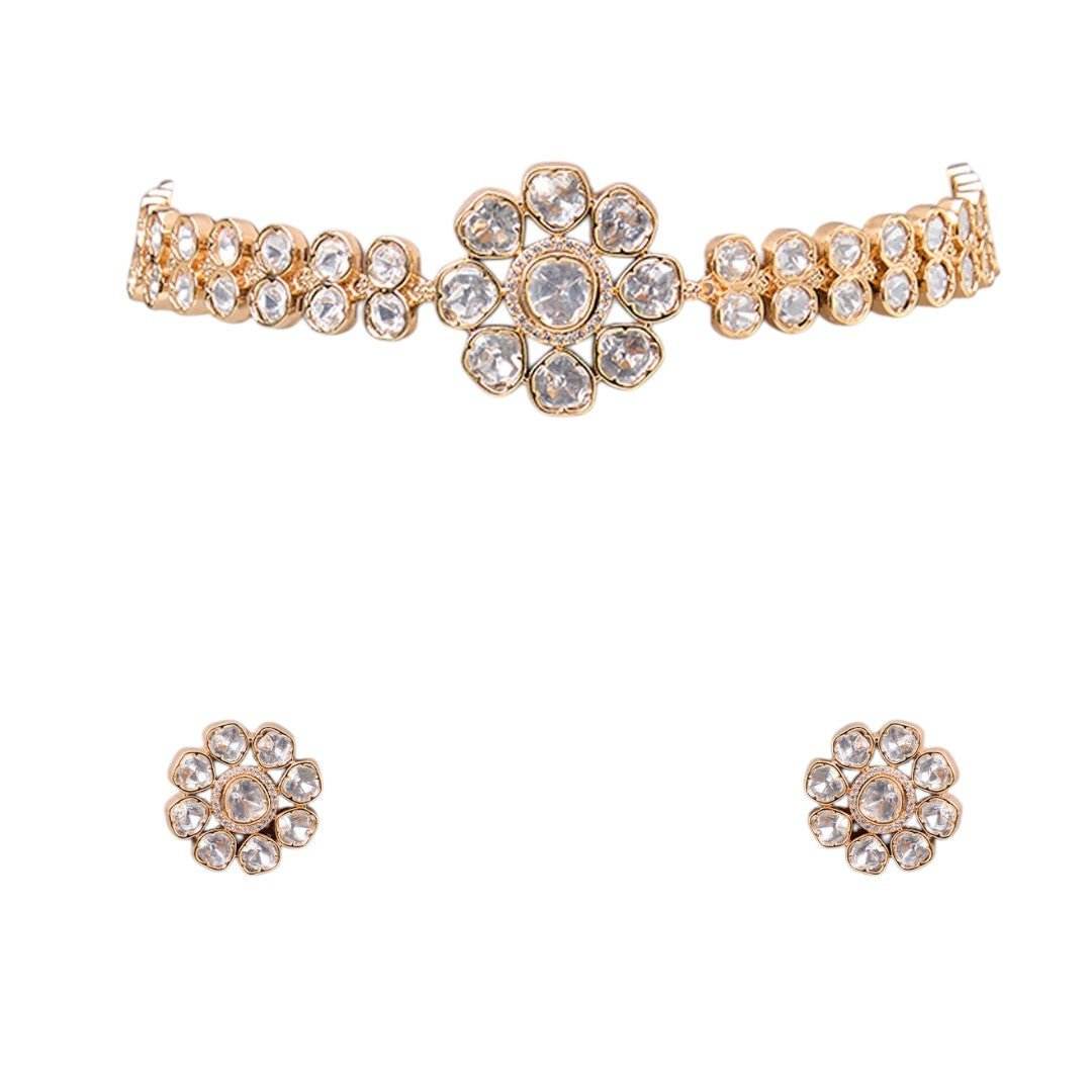Stunning Gold-Plated Kundan Choker Necklace Set with Coordination Stud Earrings - Auraa Trends