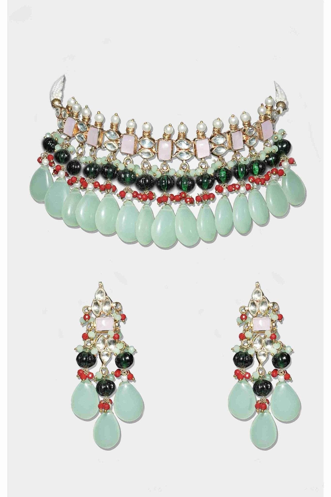 Stunning Gold Plated Kundan Necklace Set - Auraa Trends
