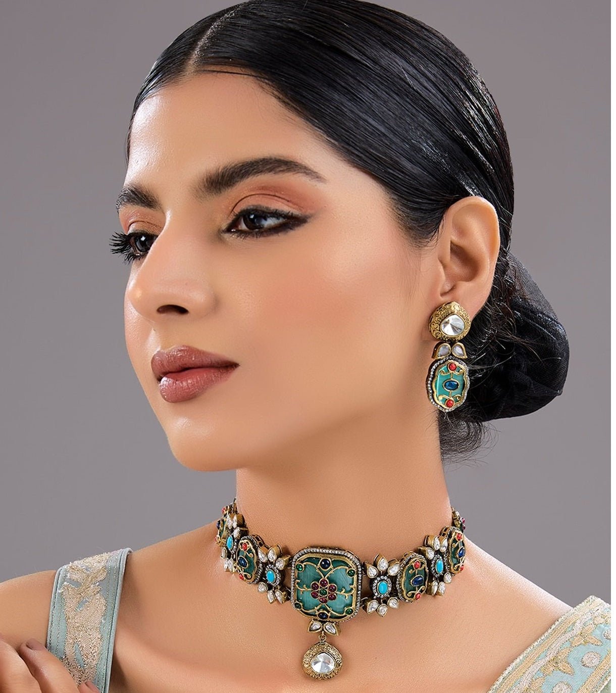 Stunning Kundan Polki Necklace Set of Colored Stones Moissanite Jewelry - Auraa Trends - Necklace Set - Stunning Kundan Polki