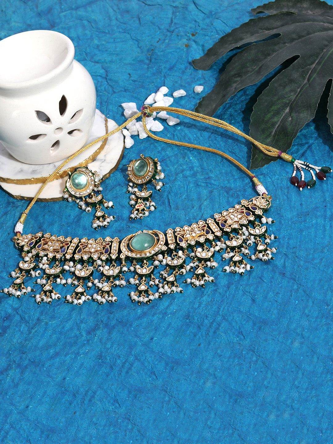 Tantalizing Silver Mint Green Kundan Necklace set - Auraa Trends