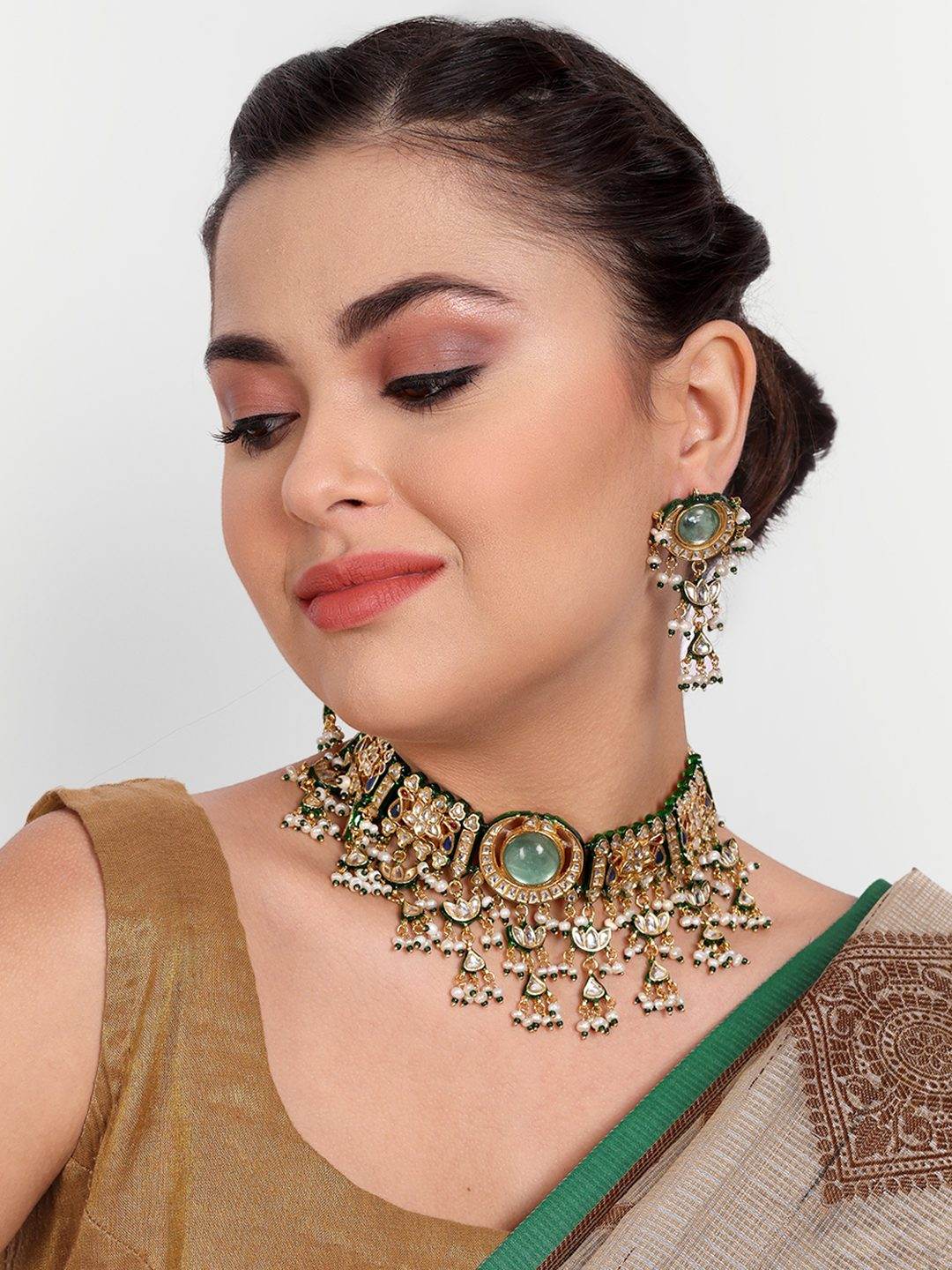 Tantalizing Silver Mint Green Kundan Necklace set - Auraa Trends