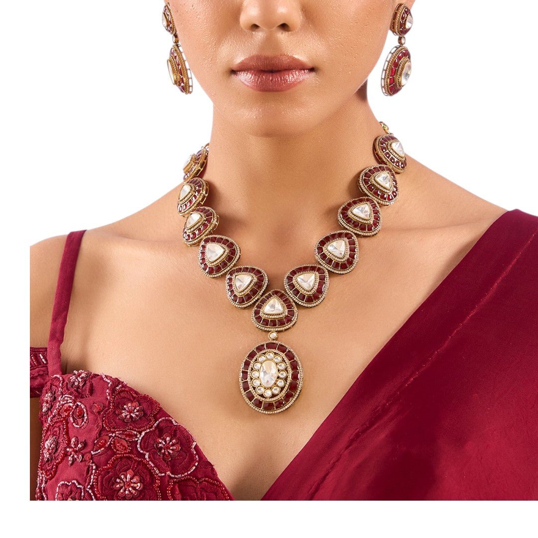 Timeless Red & Kundan Teardrop Necklace Set with Oval Pendant - Auraa Trends - necklace - Timeless Red & Kundan