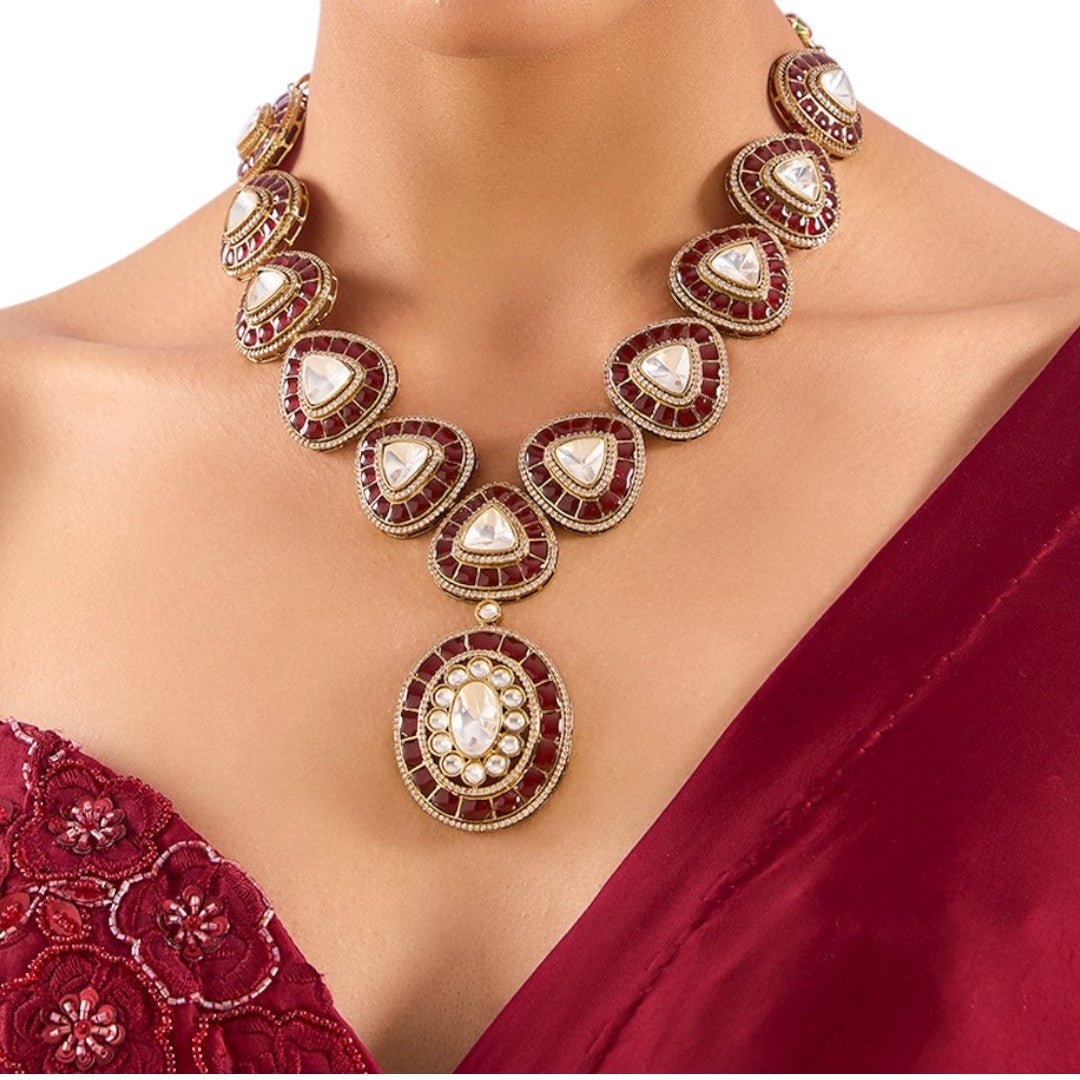 Timeless Red & Kundan Teardrop Necklace Set with Oval Pendant - Auraa Trends - necklace - Timeless Red & Kundan