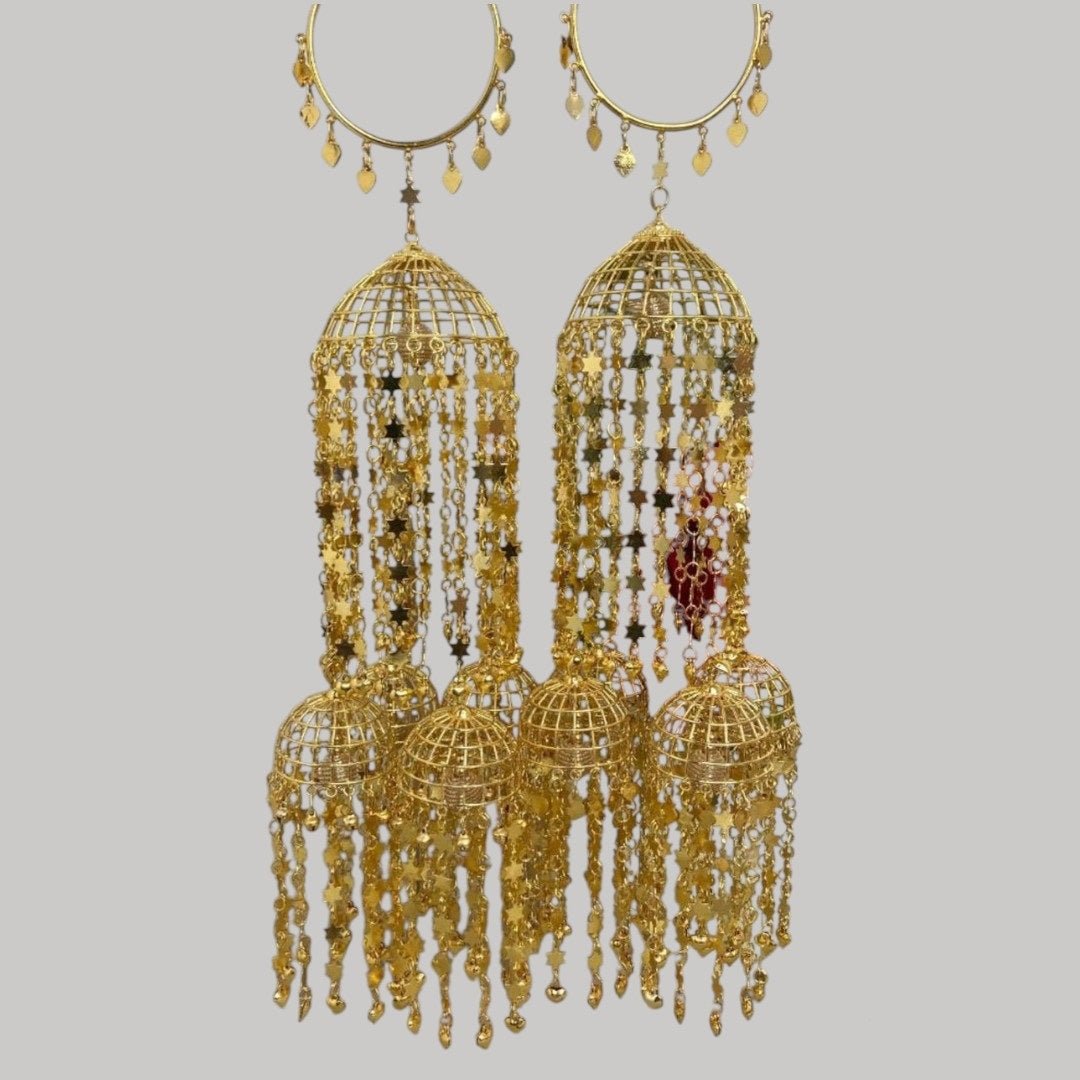 Traditional Gold - Plated Punjabi Bridal Kaleere with Dome & Star Chain Detailing - Auraa Trends - Kaleere - - Auraa Trends - Traditional Gold - Plated Punjabi Bridal Kaleere with Dome & Star Chain Detailing