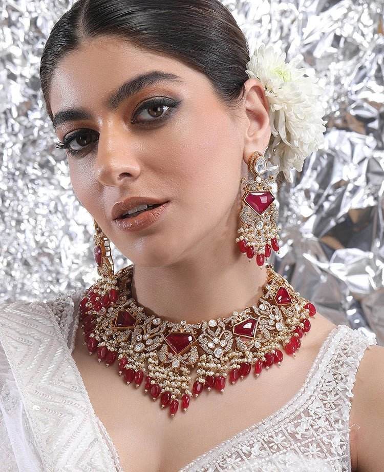 Aaravi - Auraa Trends