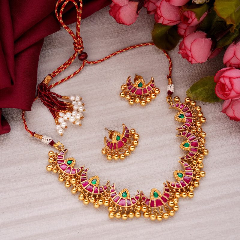 Opulent Kundan Necklace Set