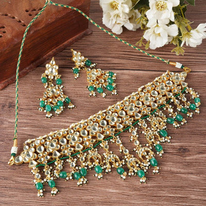 Gleaming Kundan Necklace Set