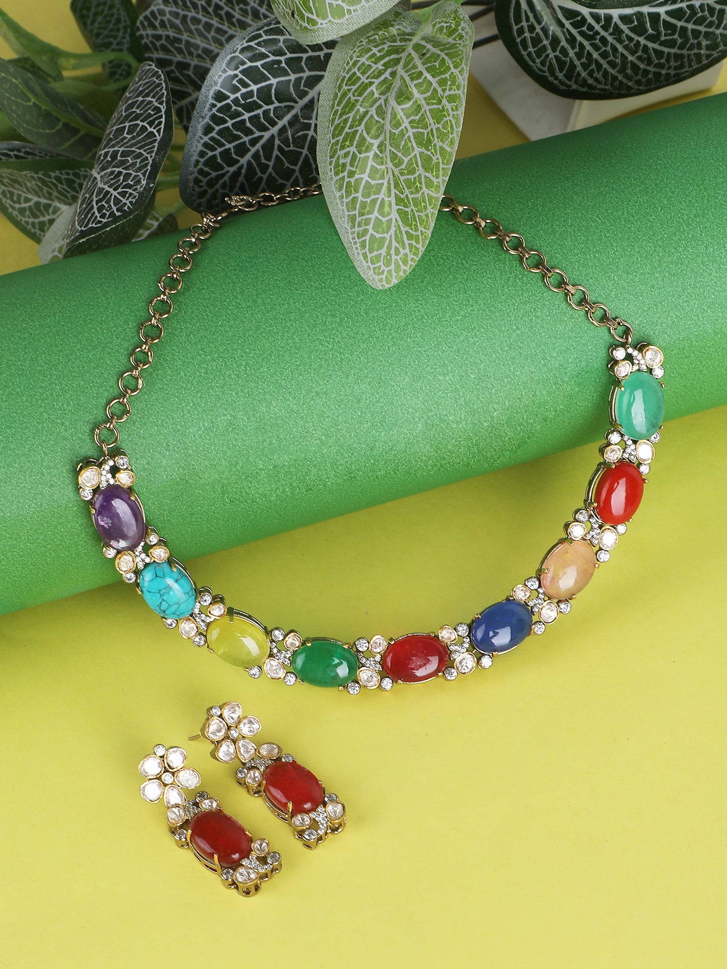 Elegant Multicolor Crystal Necklace Set for Fashion-Forward Women