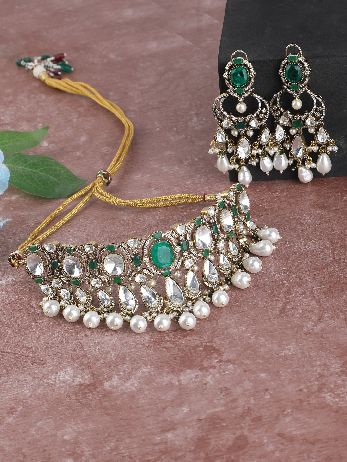 Elegant Green Beaded Necklace Set with Gold-Toned & White Gold Accents