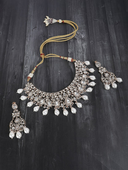 Contemporary Pearl & Polki Necklace with Matching Earrings