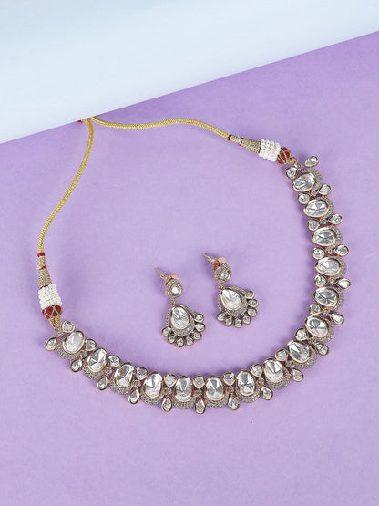 Elegant Kundan Necklace Set with Teardrop Motifs