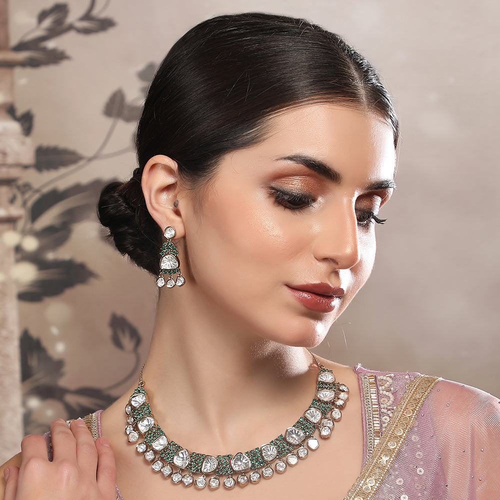 Elegant Kundan Polki Necklace Set with Emerald Accents