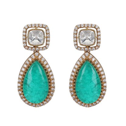 Elegant Emerald and Diamond Necklace Set with Earrings
