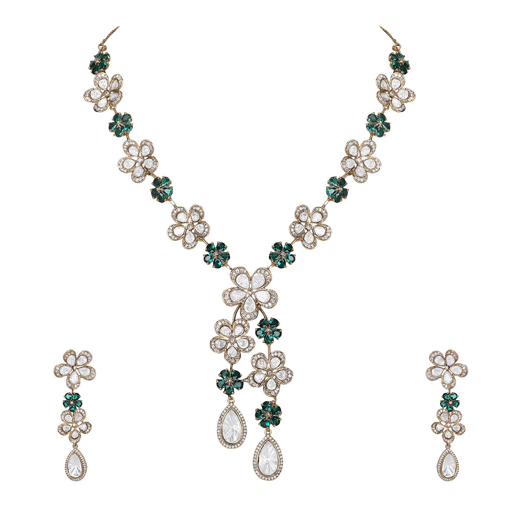 Elegant Floral Diamond-Cut Necklace and Earring Set