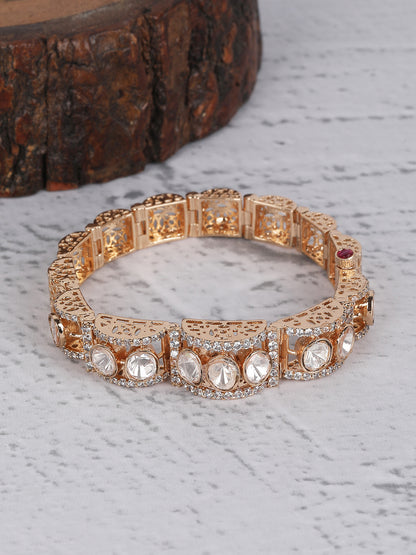 Antique Gold Bracelet with Brilliant White Diamonds