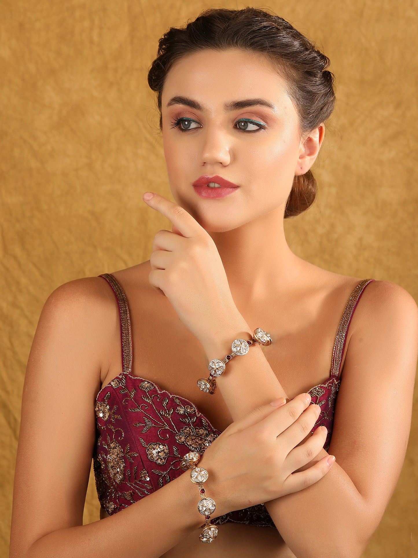 Gold-Plated Contemporary-Shaped Kundan Studded Bangle Set