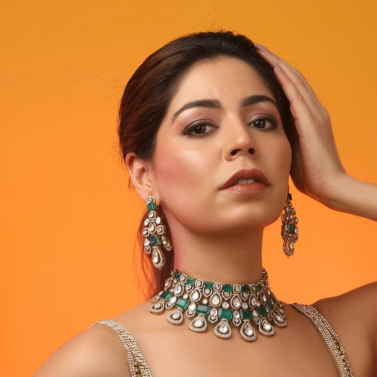 Emerald green kundan bridal necklace set with matching earrings, gold plated choker style wedding jewelry