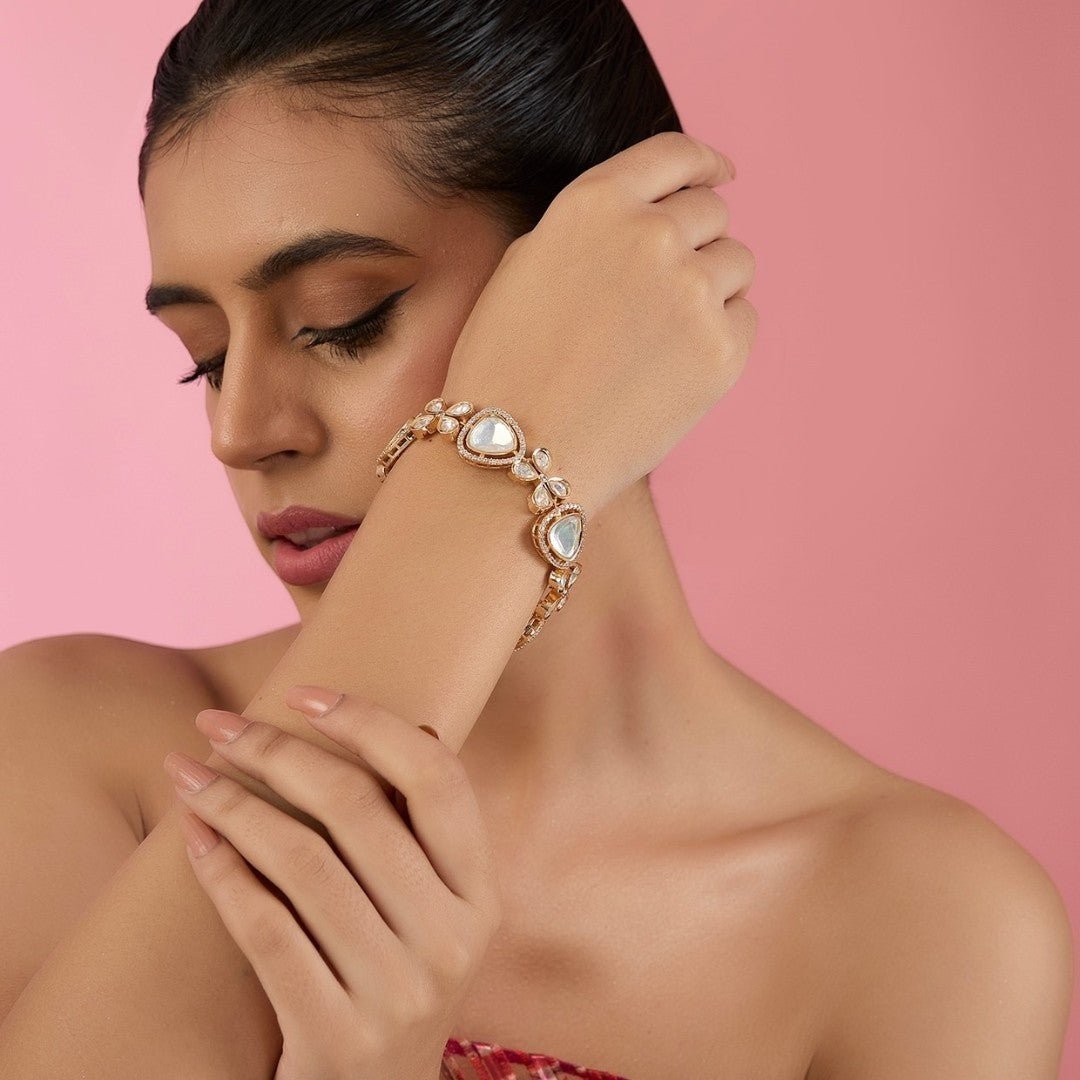 22KT - Gold - Plated Kundan Bracelet - Auraa Trends - Bracelet - # - Auraa Trends - 22KT - Gold - Plated Kundan Bracelet