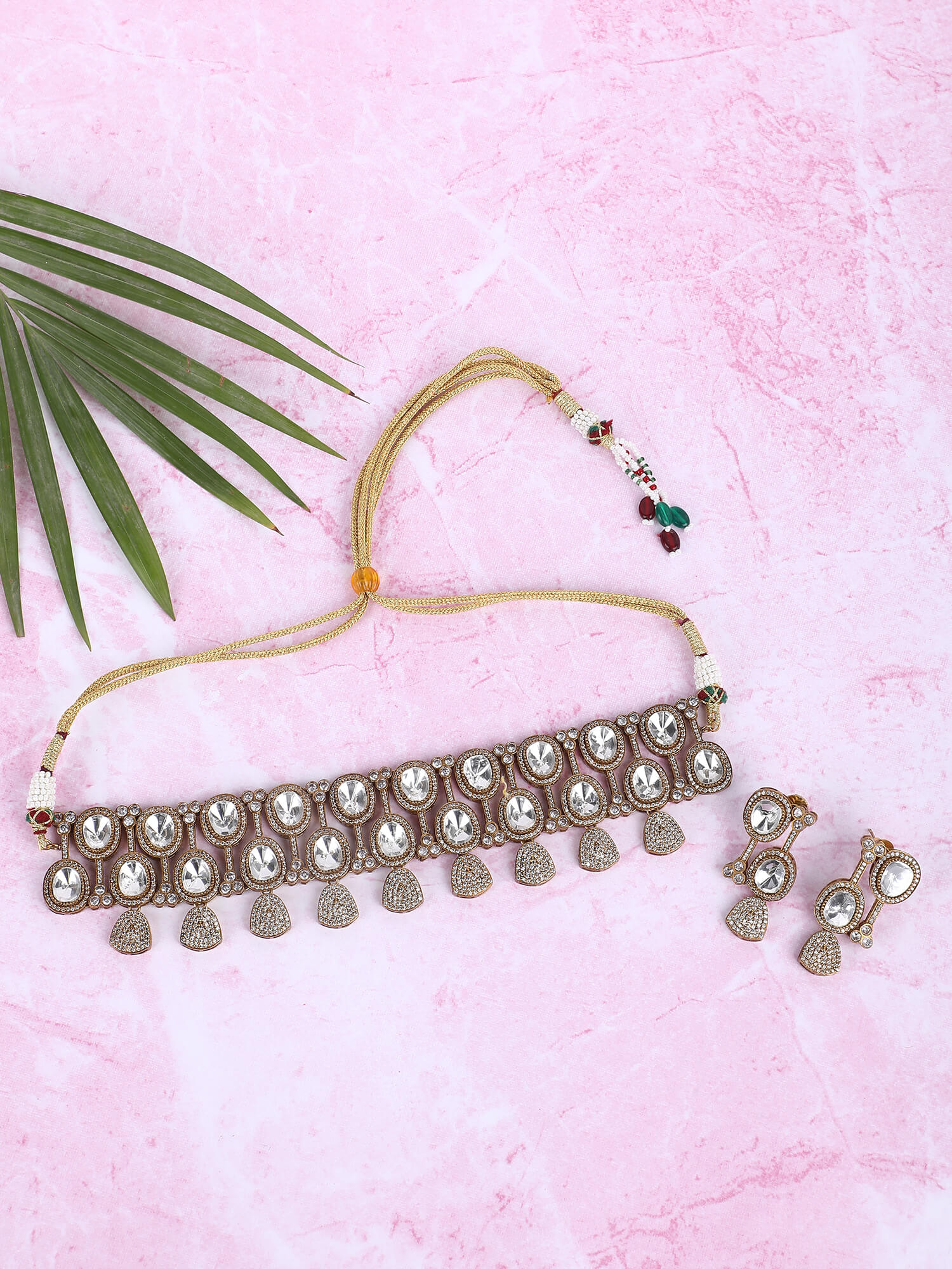 22KT Gold Plated Kundan Choker Necklace Set - Auraa Trends - choker - # - Auraa Trends - 22KT Gold Plated Kundan Necklace Set