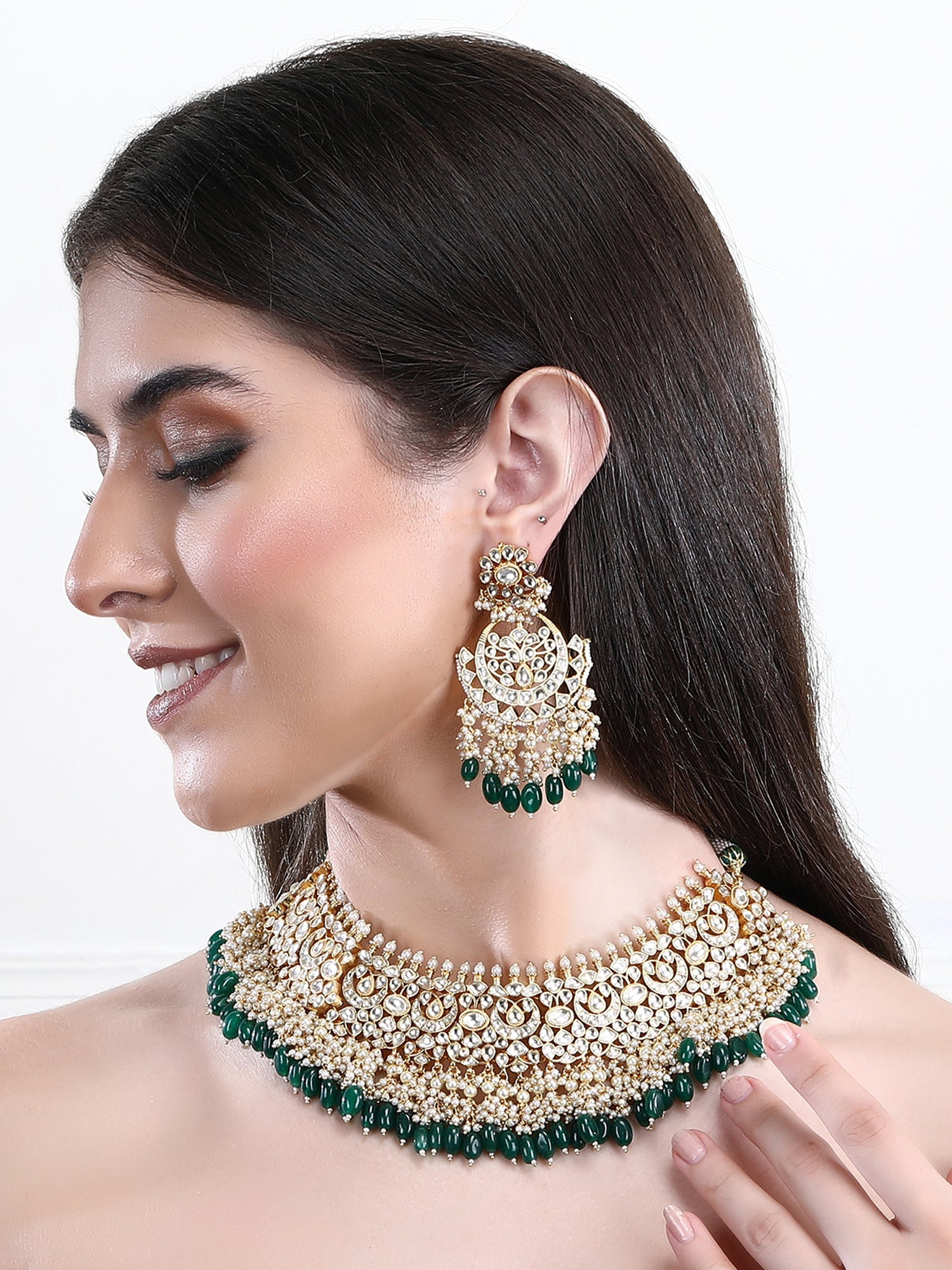 22KT Gold Plated Kundan Classic Green Necklace Set For women and Girls - Auraa Trends - Necklace Set 12/09/2023 Alloy