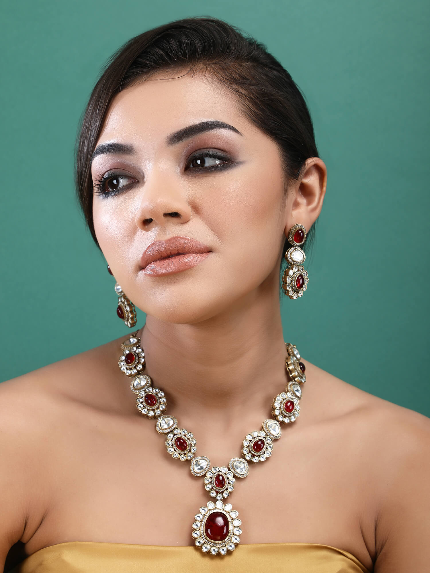 22KT Gold Plated Kundan Classic Red Necklace Set - Auraa Trends - Necklace Set - Trends - Buy Red Necklace Set with earrings