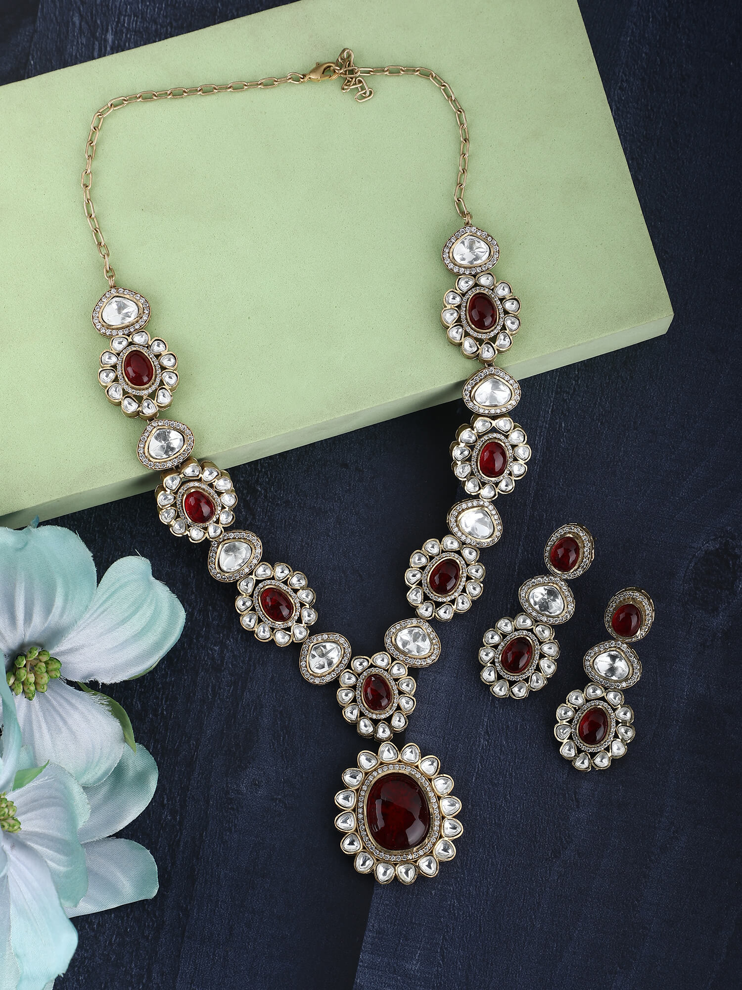 22KT Gold Plated Kundan Classic Red Necklace Set - Auraa Trends - Necklace Set - Red Necklace Set with earrings For Women