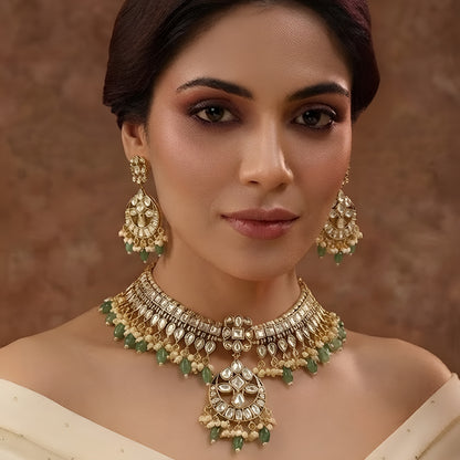 Green Kundan Necklace Set with Matching Earrings