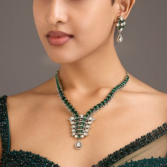 Emerald Green Kundan Necklace Set with Earrings