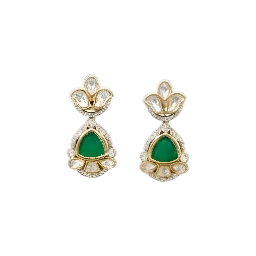 Green kundan pendant necklace set with emerald triangular stone, kundan petals and matching drop earrings