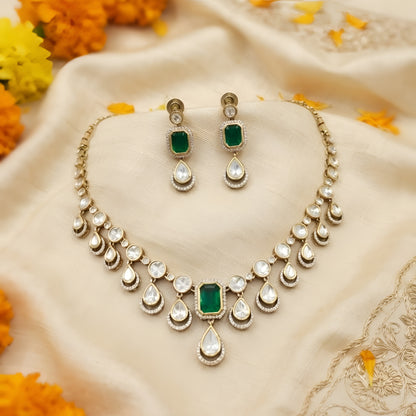 Green kundan necklace set with emerald stone, pear-shaped kundan drops and matching earrings
