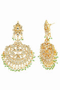 Load image into Gallery viewer, Bedazzling Gold Plated Kundan Necklace Set
