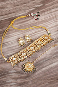 Load image into Gallery viewer, Shining Gold Plated Kundan Choker Necklace Set
