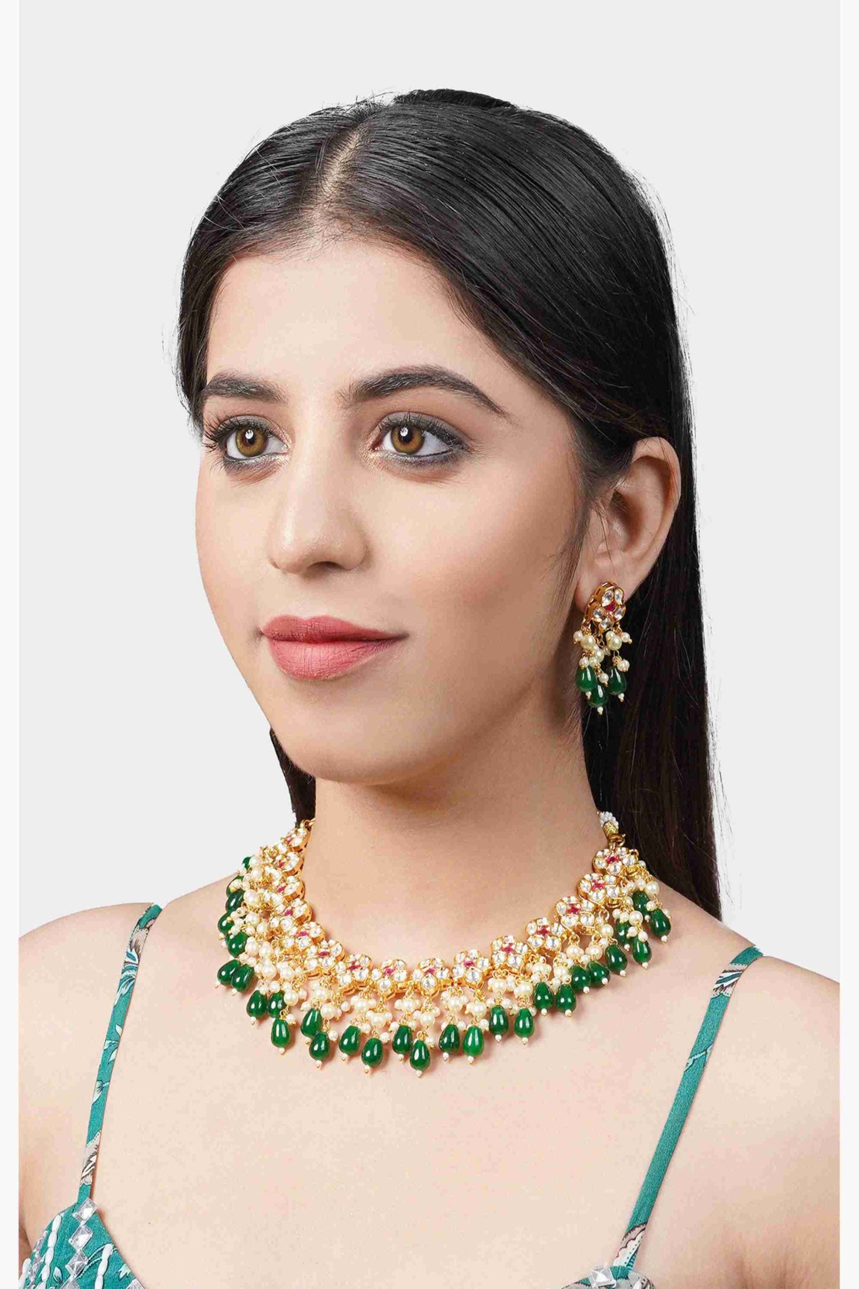 Glamorous Gold Plated Kundan Necklace Set