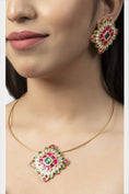 Load image into Gallery viewer, Exquisite Gold Plated Kundan Necklace Set
