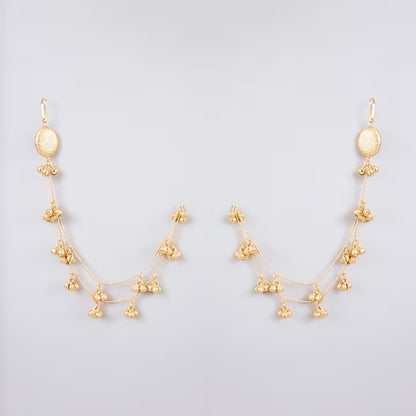 Traditional gold plated dual-layer Kaan Chain with ghungroo charms for women, lightweight bridal ear support chain for weddings, festive occasions, and ethnic wear.