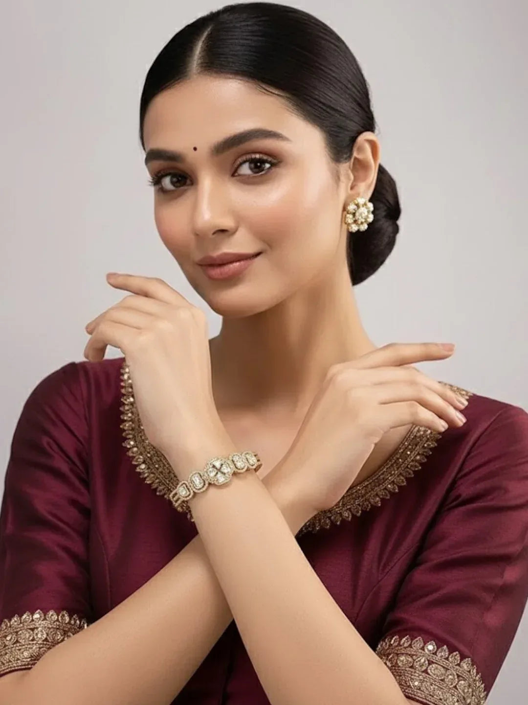 Designer Gold-Plated Kundan Bangle with Diamond-Cut Detailing for Women - Auraa Trends