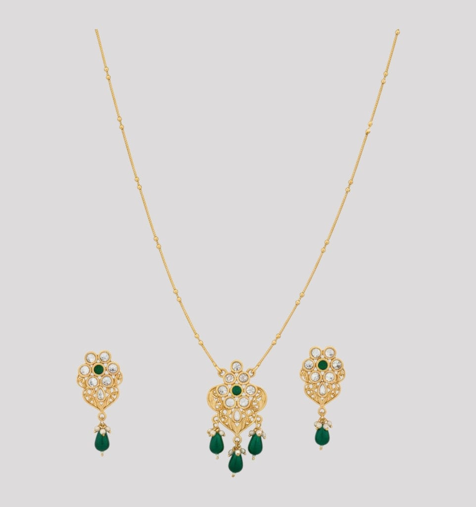 Elegant Green Gemstone Necklace and Earrings Set