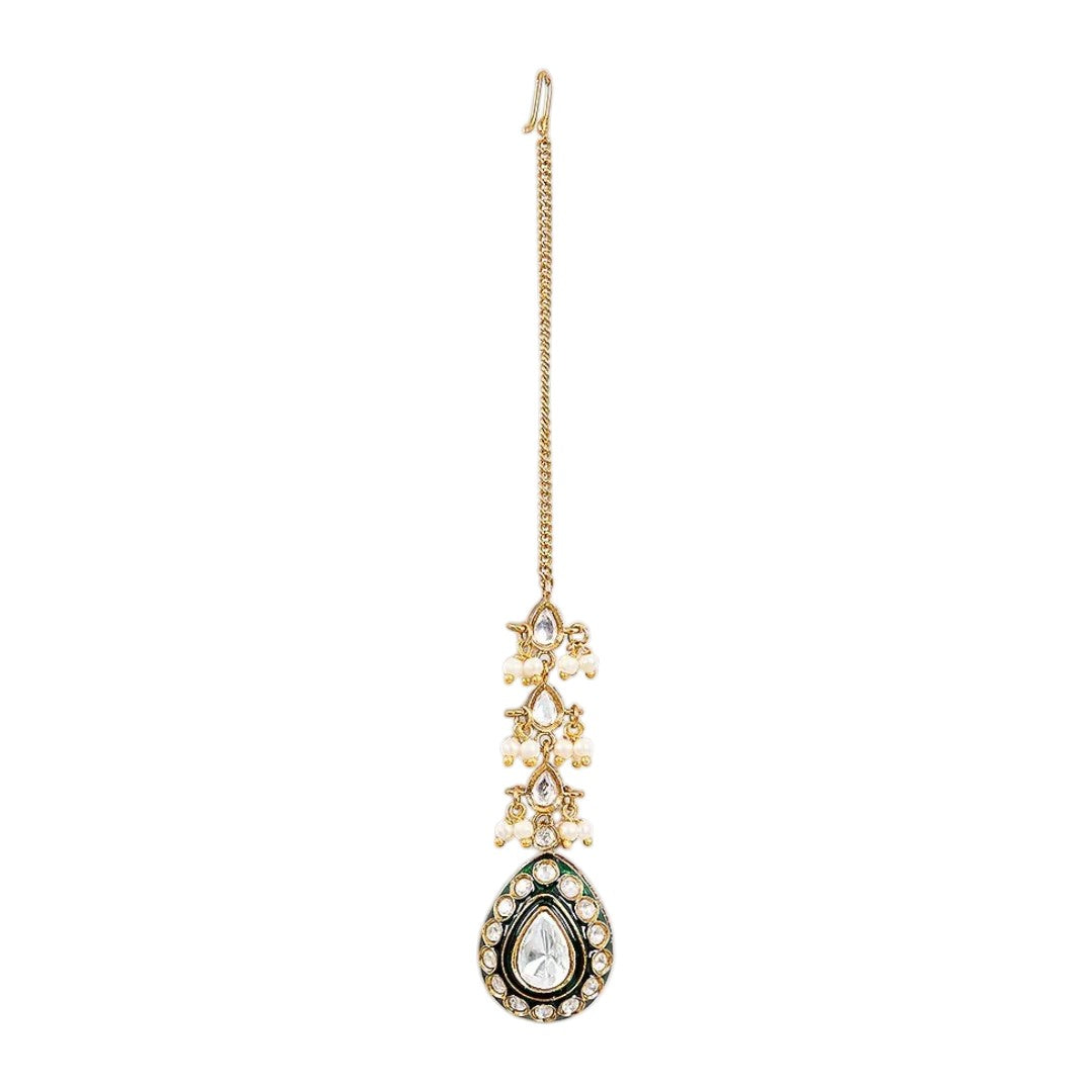 Gold-toned black enamel Kundan teardrop maang tikka with faux pearl bead clusters for bridal, wedding, and festive wear.
