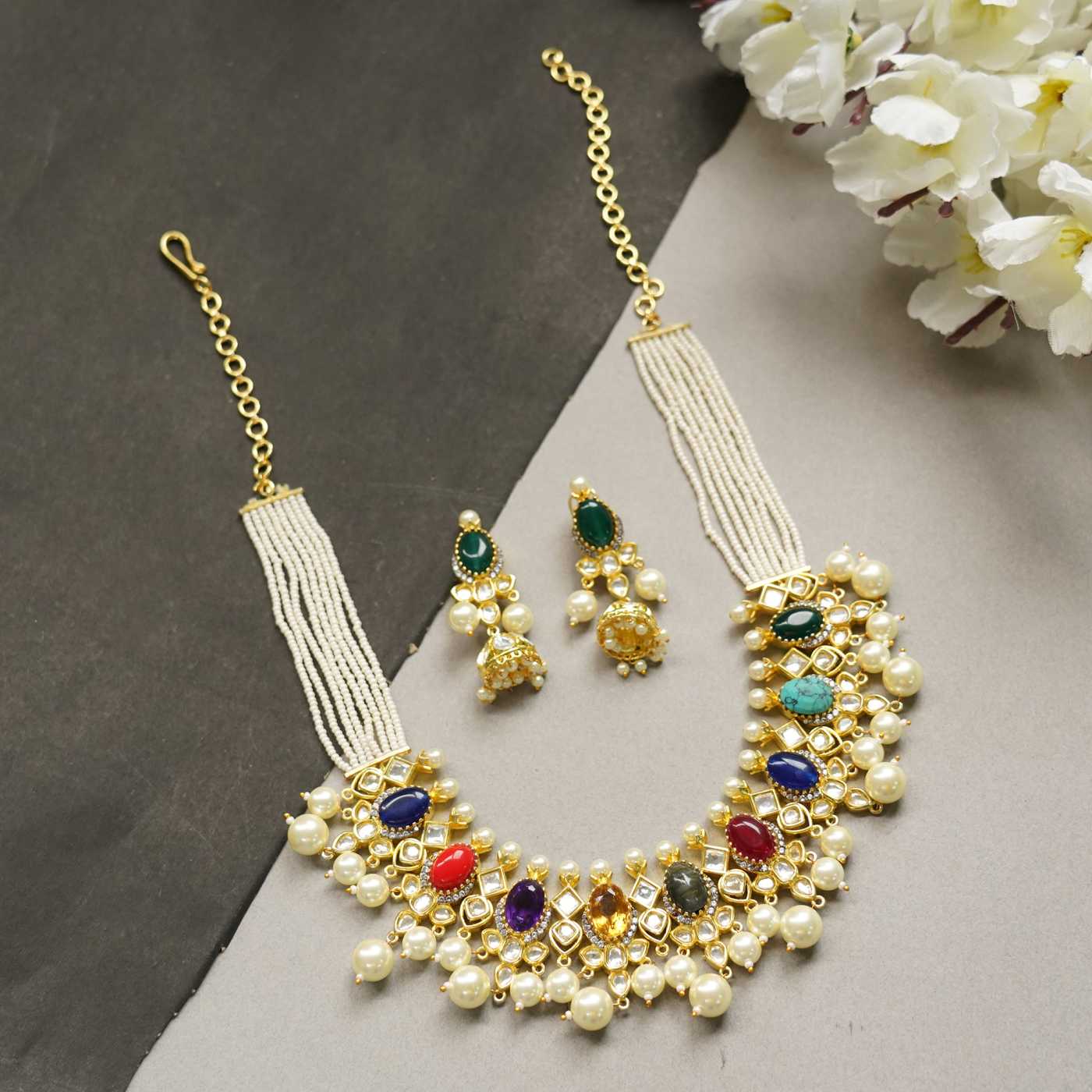 Shop Now Lustrous Gold Plated Kundan Pearl Necklace Set Online