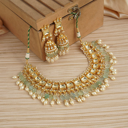 Crowned Kundan Necklace Set