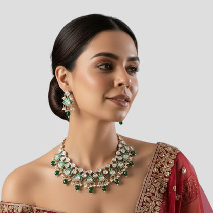 Gold-Plated Kundan Necklace Set With Earrings