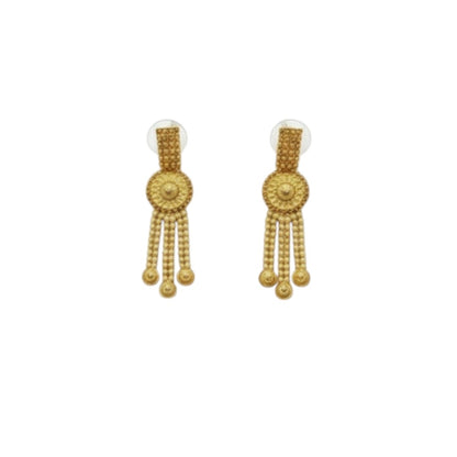 Traditional bridal gold-plated Kundan necklace set with matching earrings and maang tikka displayed on red velvet stand.