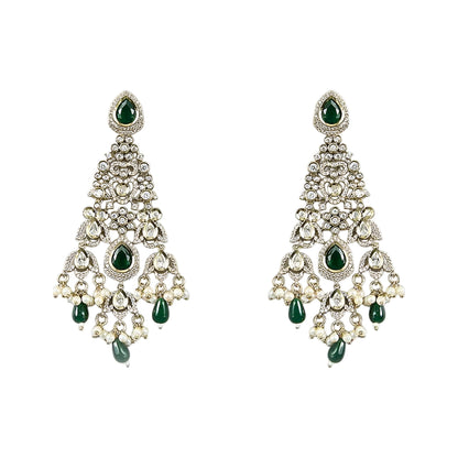 Green Kundan Polki bridal choker necklace set with intricate lattice design, pearl embellishments, green teardrop beads, and matching statement earrings.