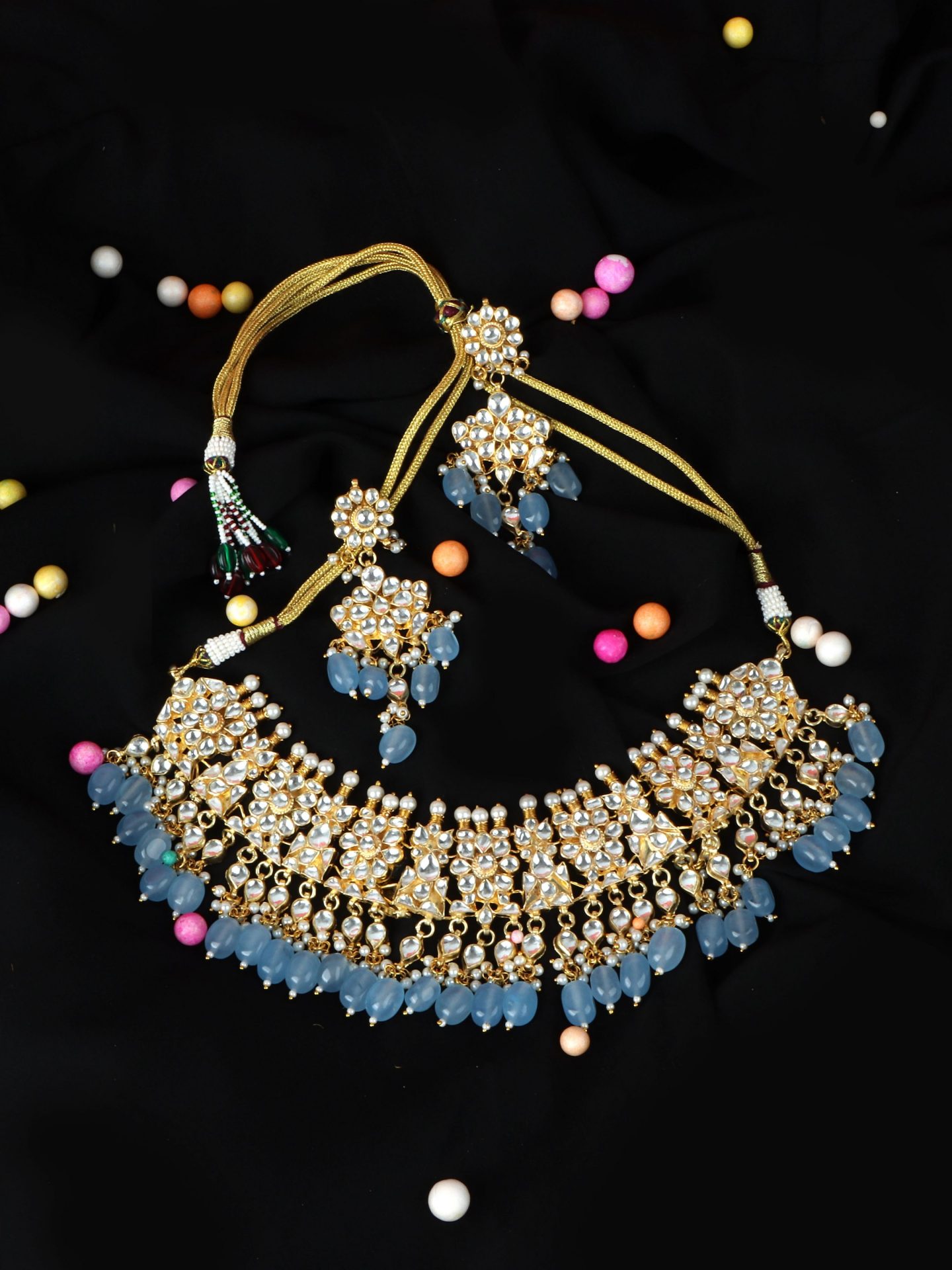 Tantalizing Gold Plated Kundan Necklace Set