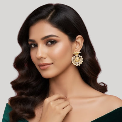 Matte Gold-Plated Kundan Stud Earrings with Floral Motif