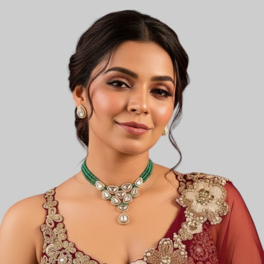 Emerald Beaded Kundan Necklace with Teardrop Pendant