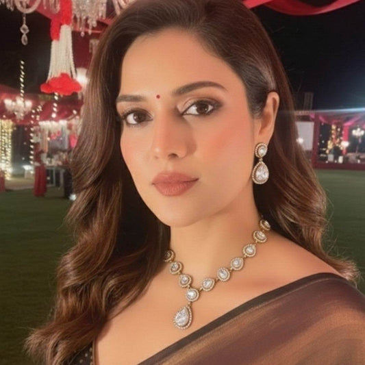 Elegant Kundan-Style White Stone Necklace Set - Auraa Trends